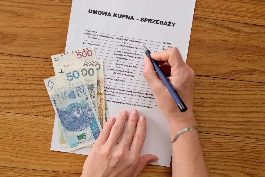 Skup aut Zasada - podpisanie umowy kupna sprzedaży samochodu